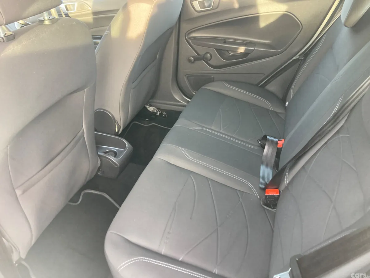 Ford Fiesta Hatchback, Diesel, 2013, Grey