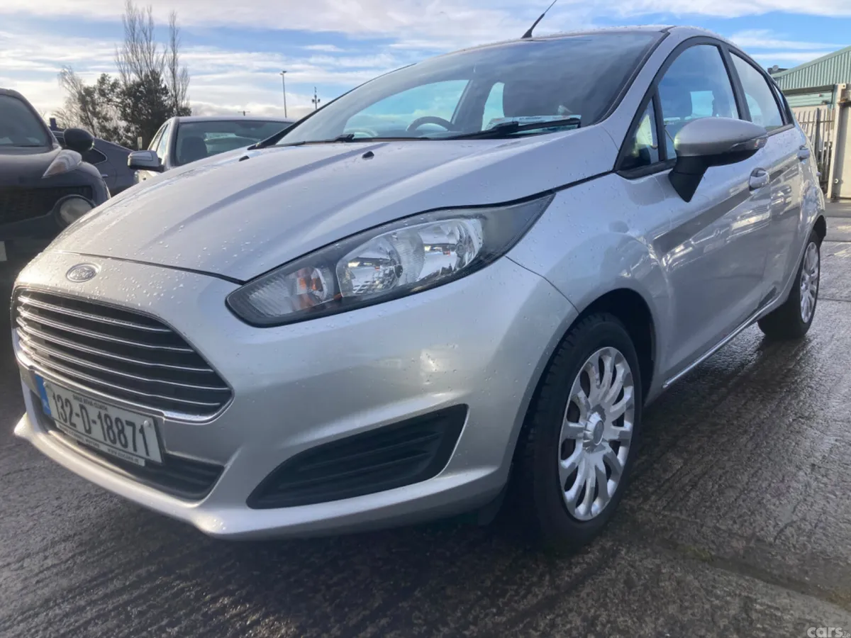 Ford Fiesta Hatchback, Diesel, 2013, Grey