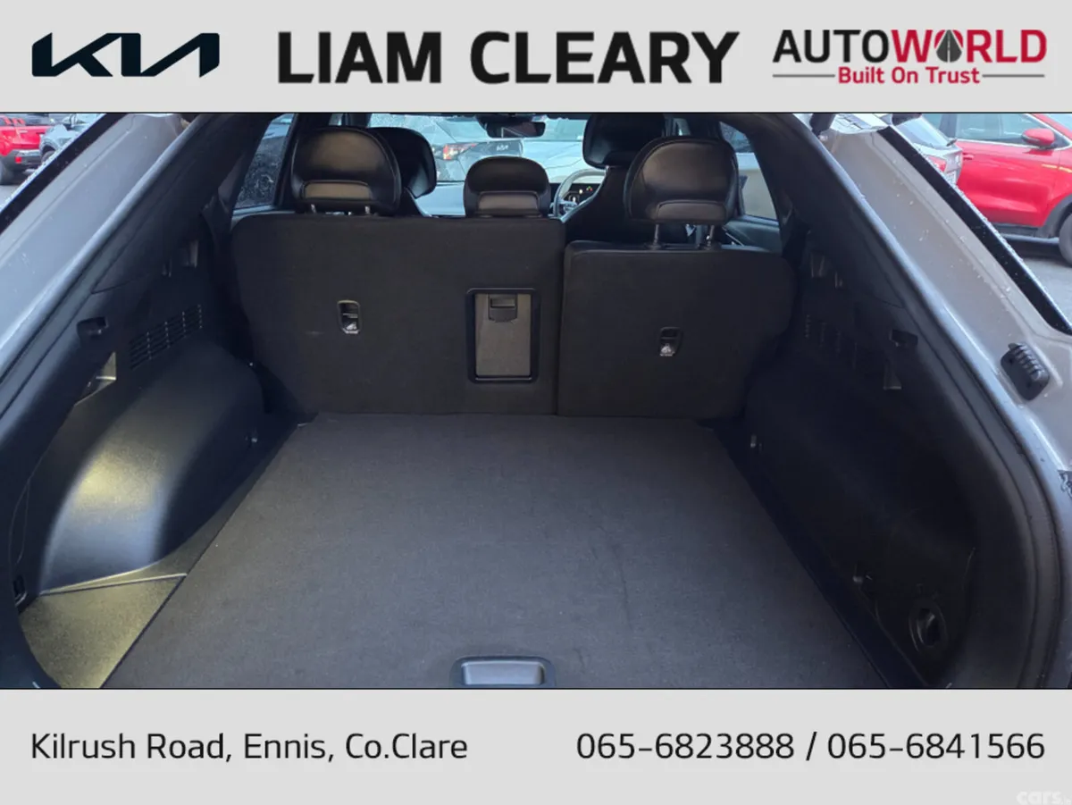 Kia EV6 MPV, Electric, 2025, Grey