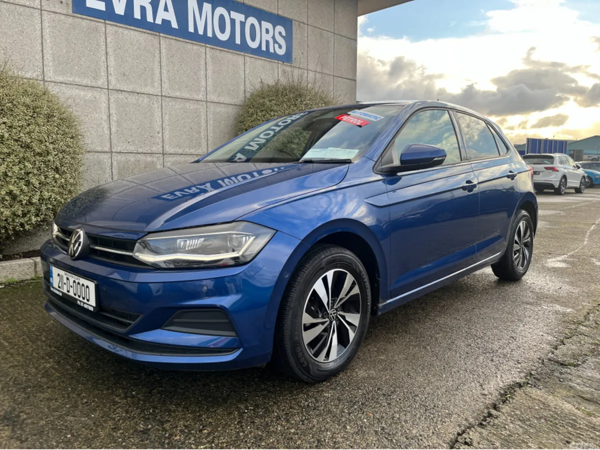 Volkswagen Polo Hatchback, Petrol, 2021, Blue
