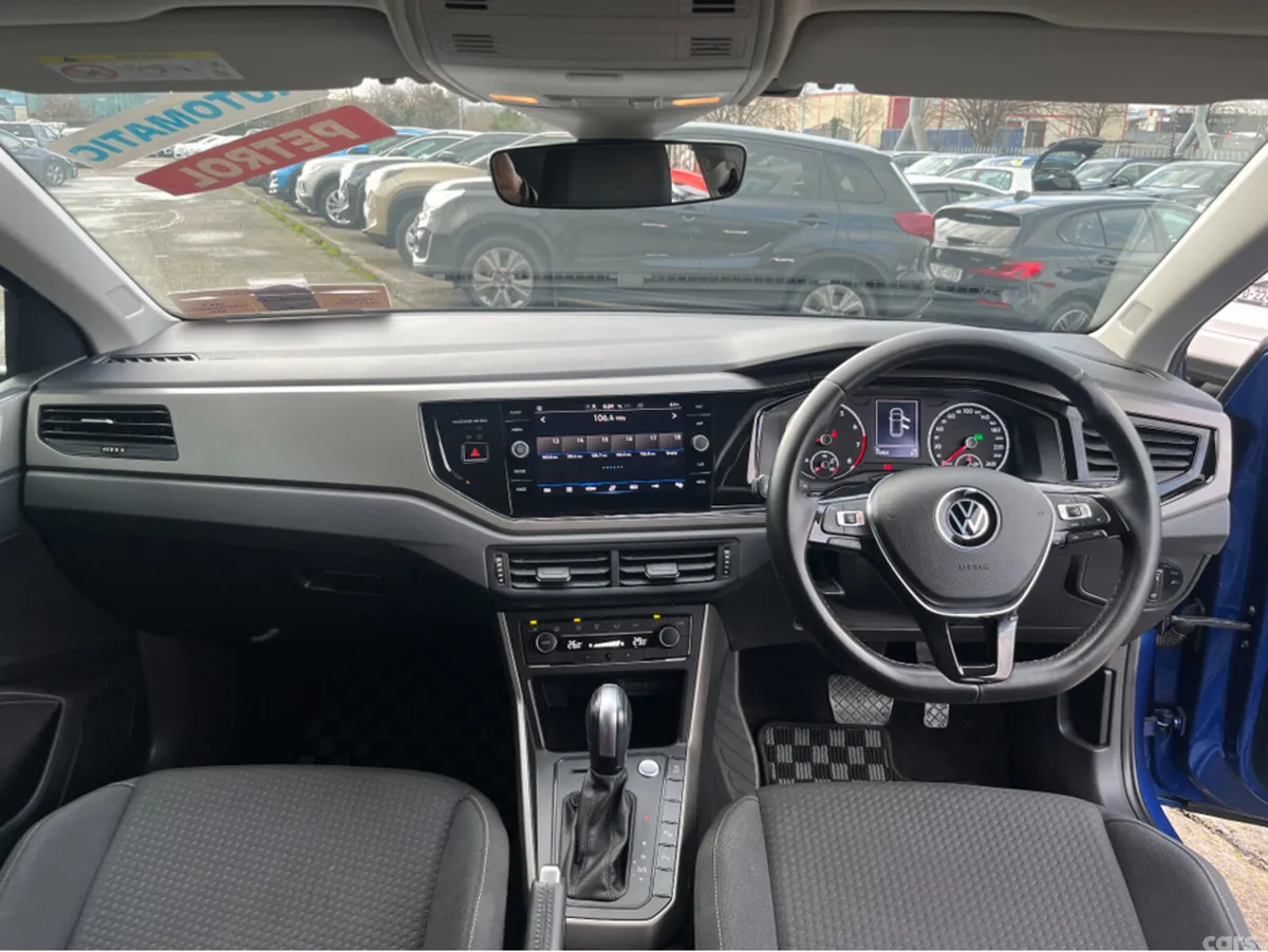 Volkswagen Polo Hatchback, Petrol, 2021, Blue