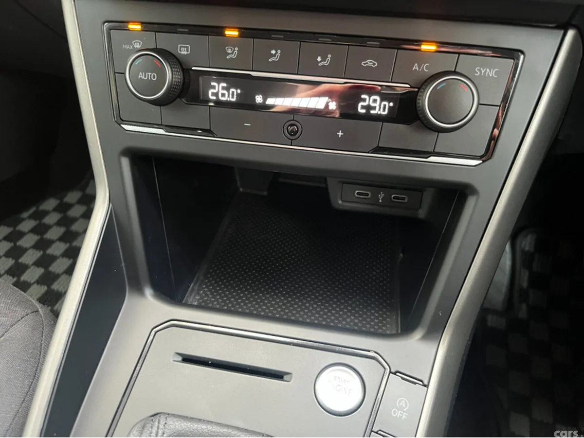 Volkswagen Polo Hatchback, Petrol, 2021, Blue
