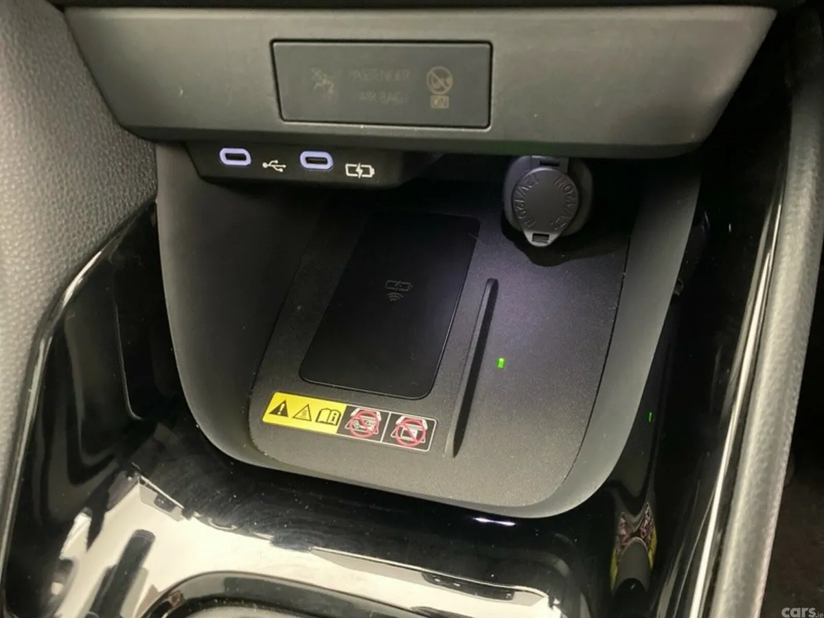 Toyota Yaris Hatchback, Petrol Hybrid, 2024, Red