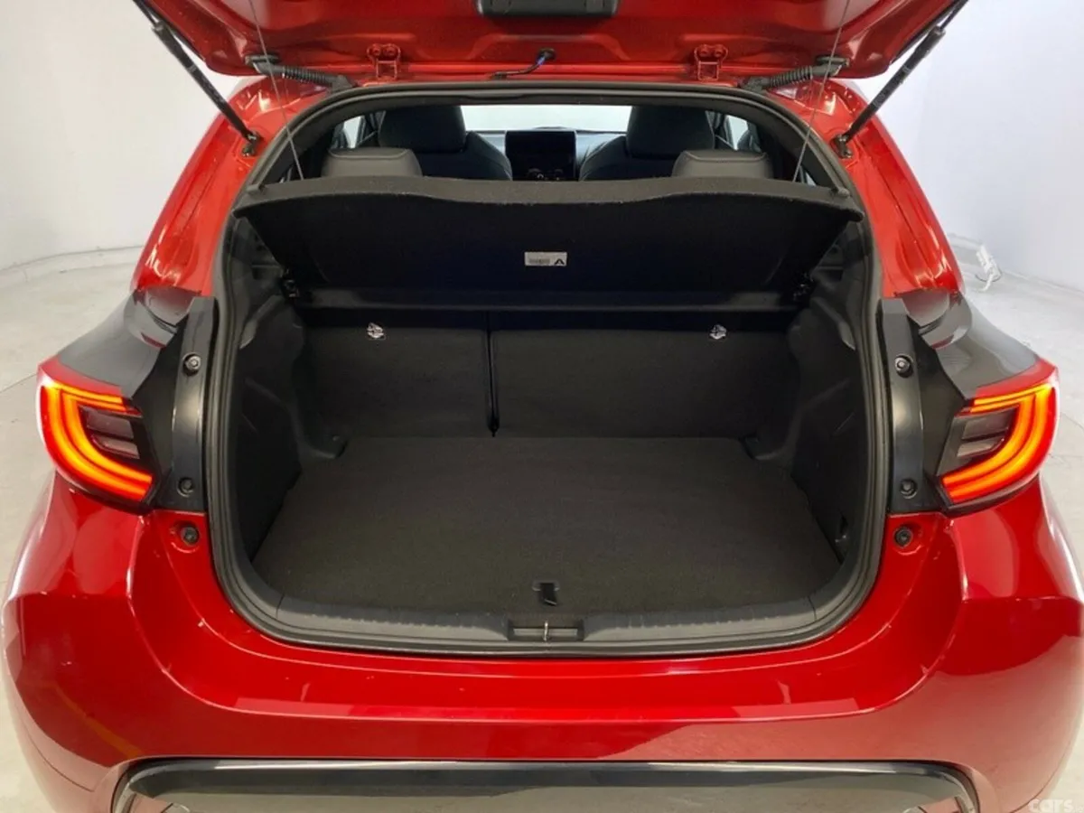 Toyota Yaris Hatchback, Petrol Hybrid, 2024, Red