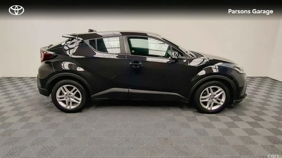 Toyota C-HR SUV, Petrol Hybrid, 2023, Black