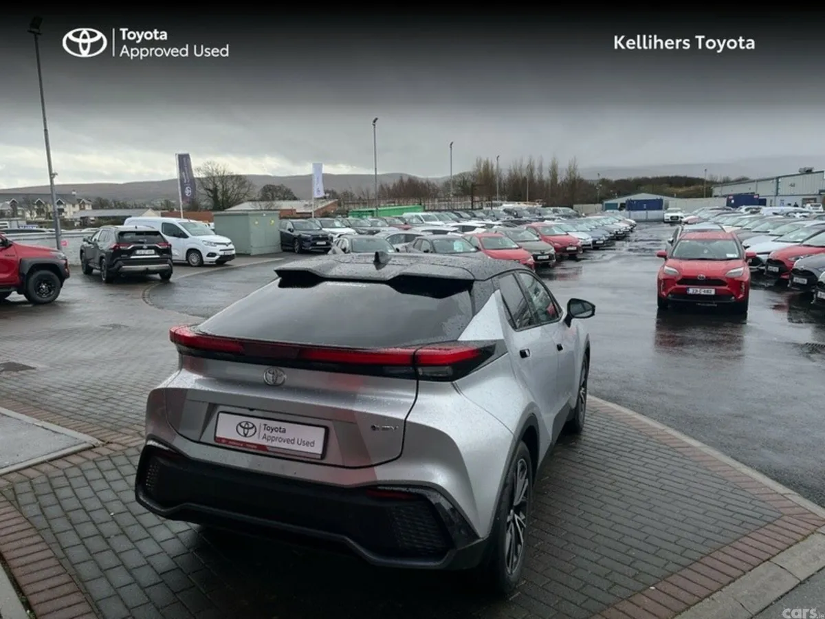 Toyota C-HR SUV, Petrol Hybrid, 2024, Silver