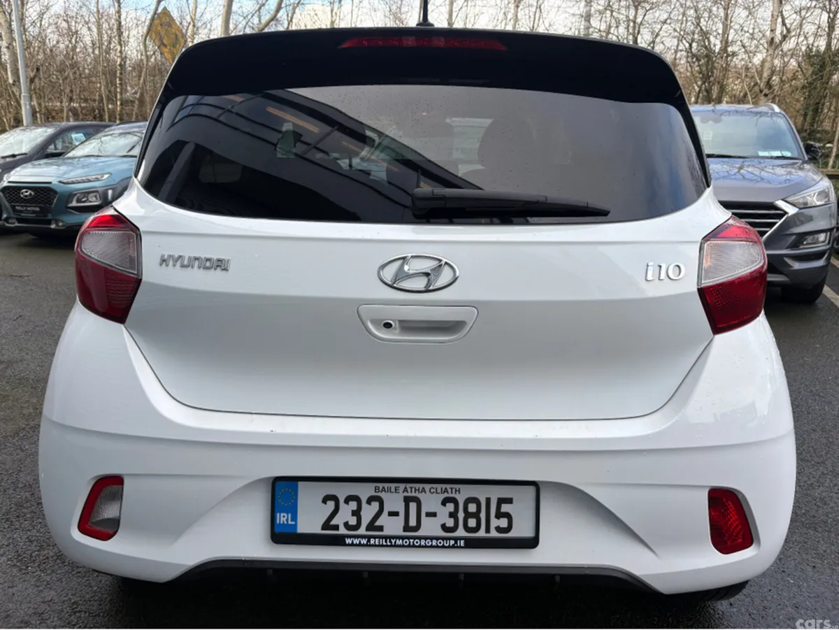 Hyundai i10 Hatchback, Petrol, 2023, White