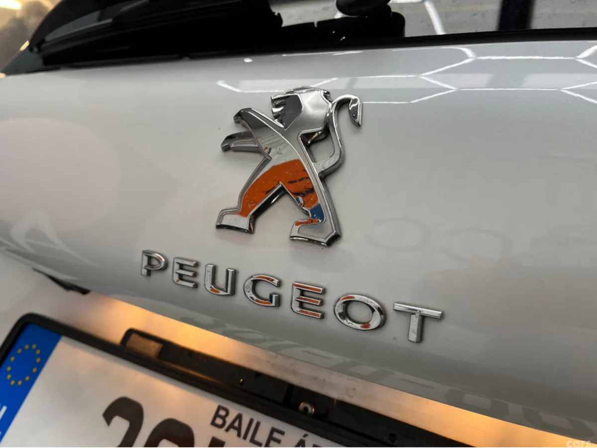 Peugeot 2008 SUV, Petrol, 2020, White