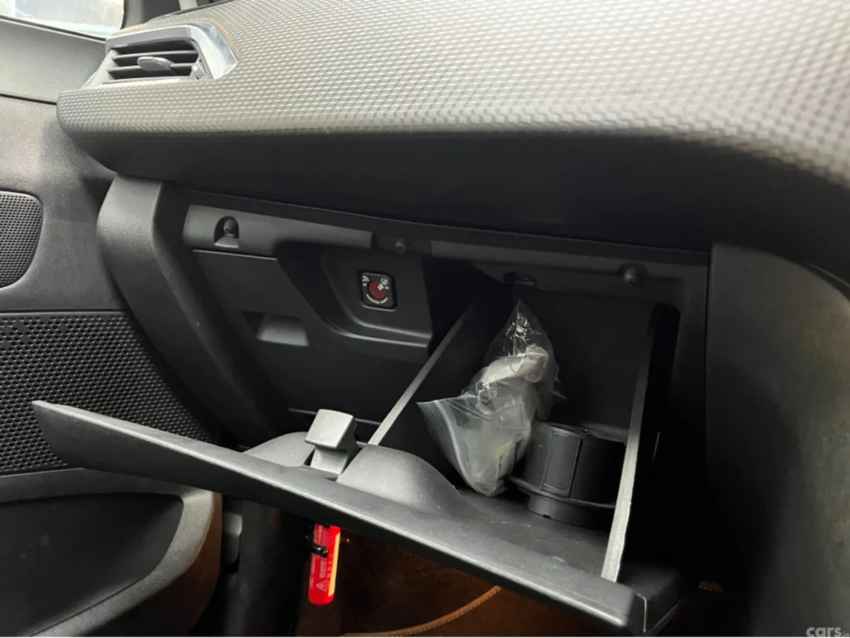 Peugeot 2008 SUV, Petrol, 2020, White
