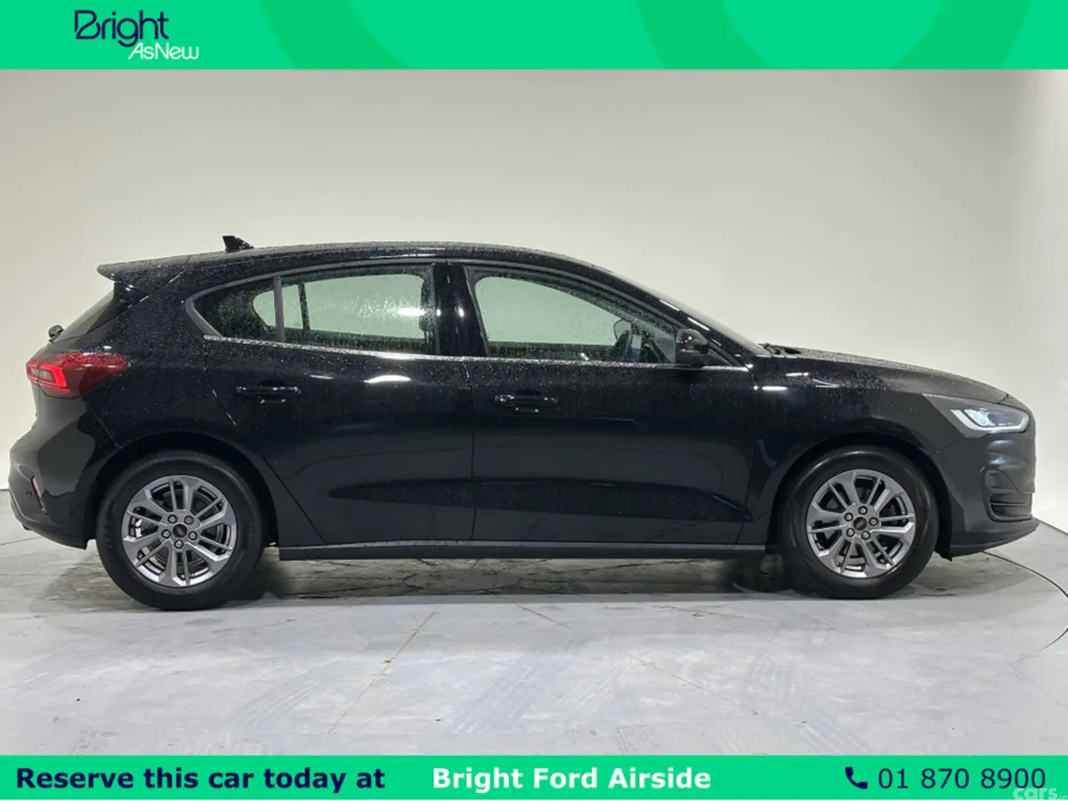 Ford Focus Hatchback, Petrol, 2023, Black