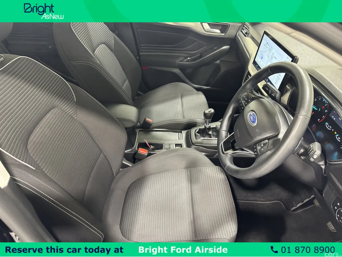 Ford Focus Hatchback, Petrol, 2023, Black