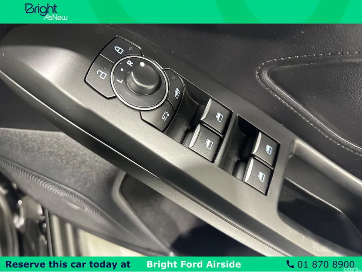 Ford Focus Hatchback, Petrol, 2023, Black