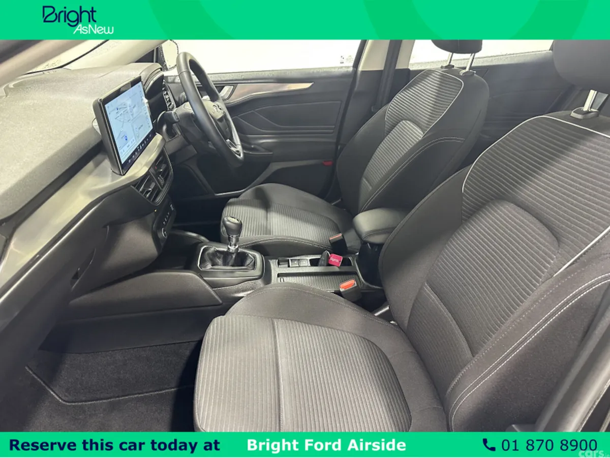 Ford Focus Hatchback, Petrol, 2023, Black