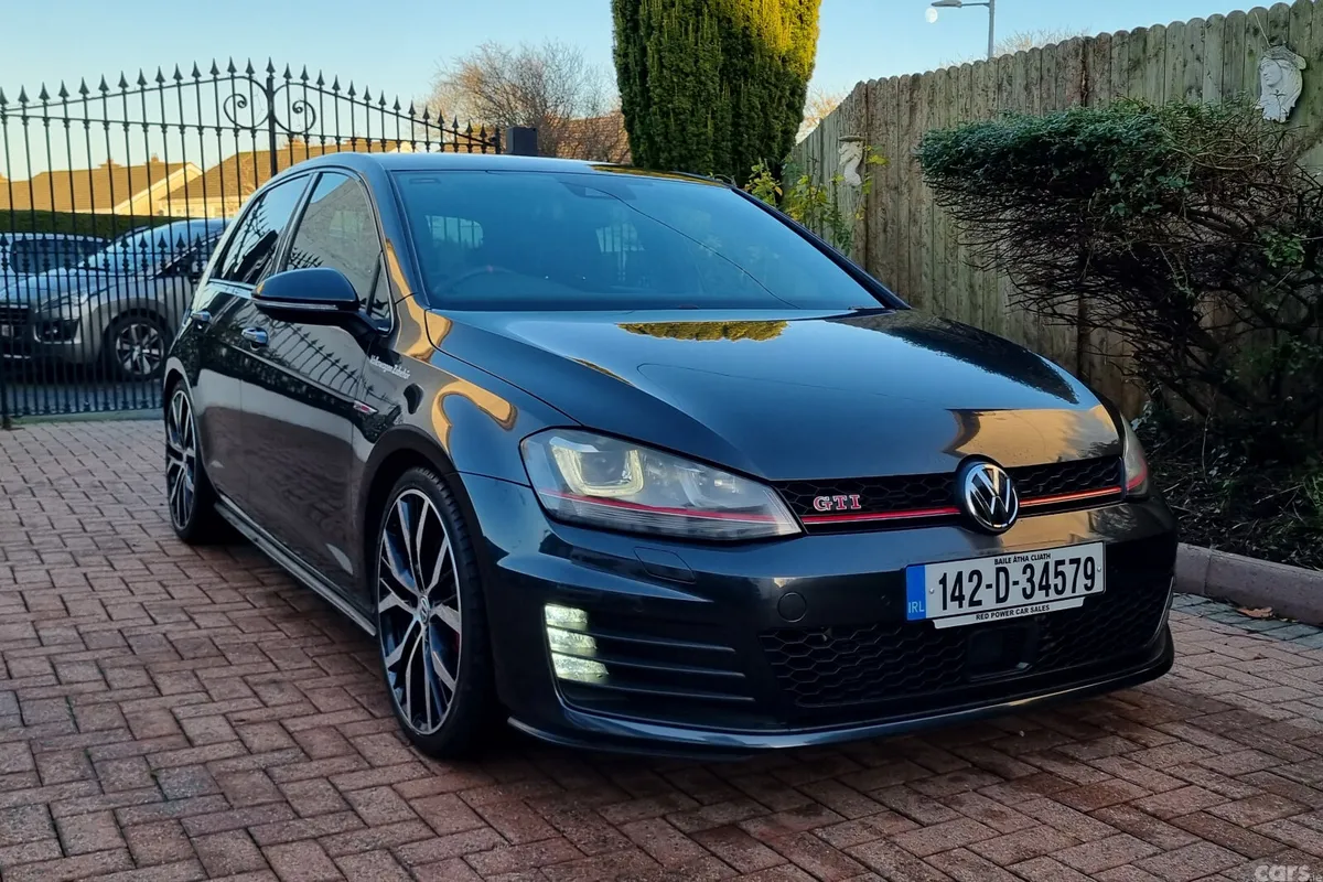 Volkswagen Golf Hatchback, Petrol, 2014, Grey