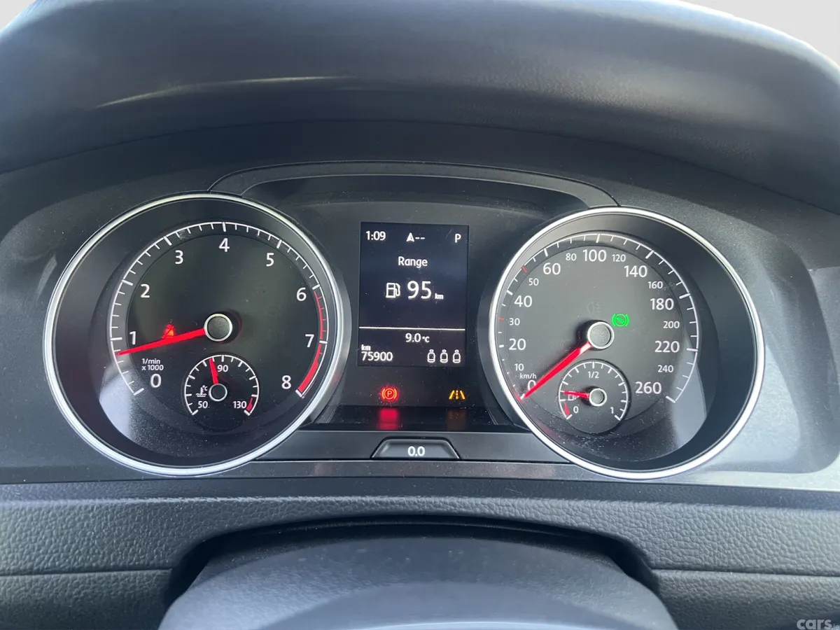 Volkswagen Golf Hatchback, Petrol, 2017, White