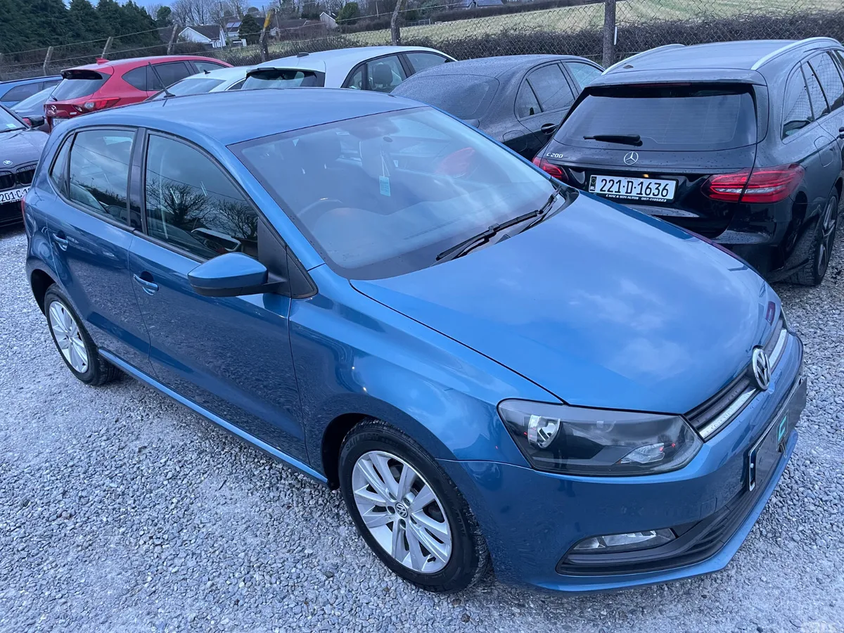 Volkswagen Polo Hatchback, Petrol, 2017, Blue