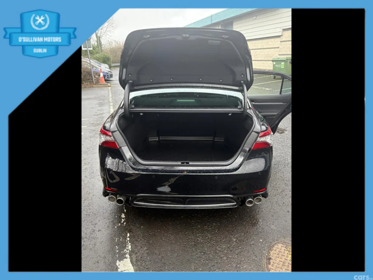 Toyota Camry Saloon, Petrol Hybrid, 2023, Black