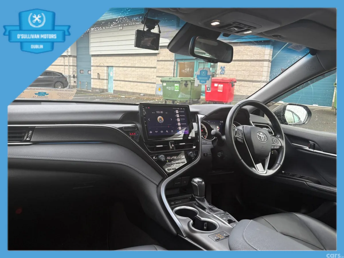 Toyota Camry Saloon, Petrol Hybrid, 2023, Black
