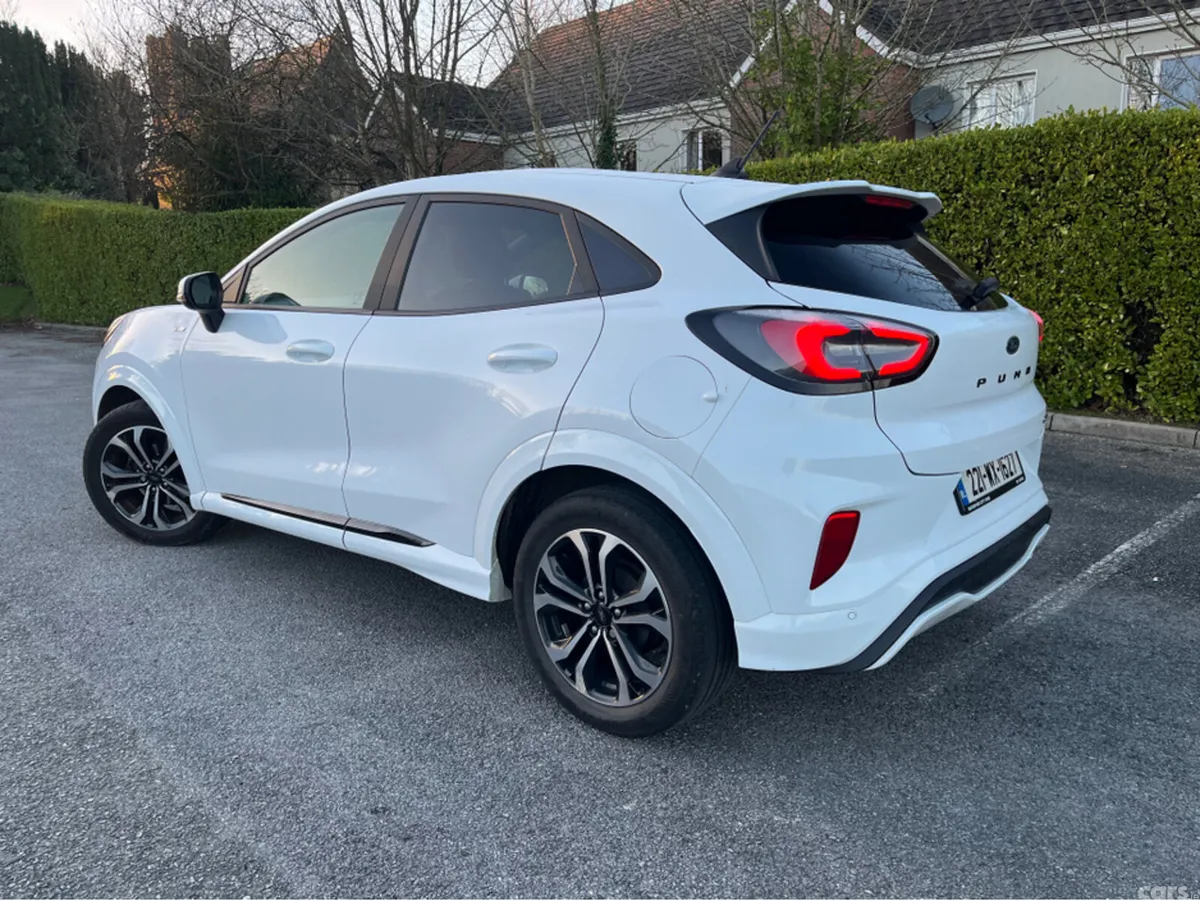 Ford Puma MPV, Petrol, 2022, White