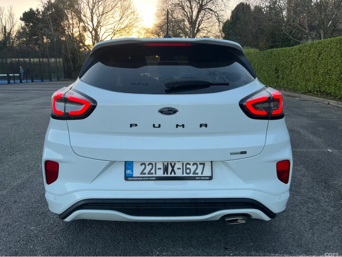 Ford Puma MPV, Petrol, 2022, White