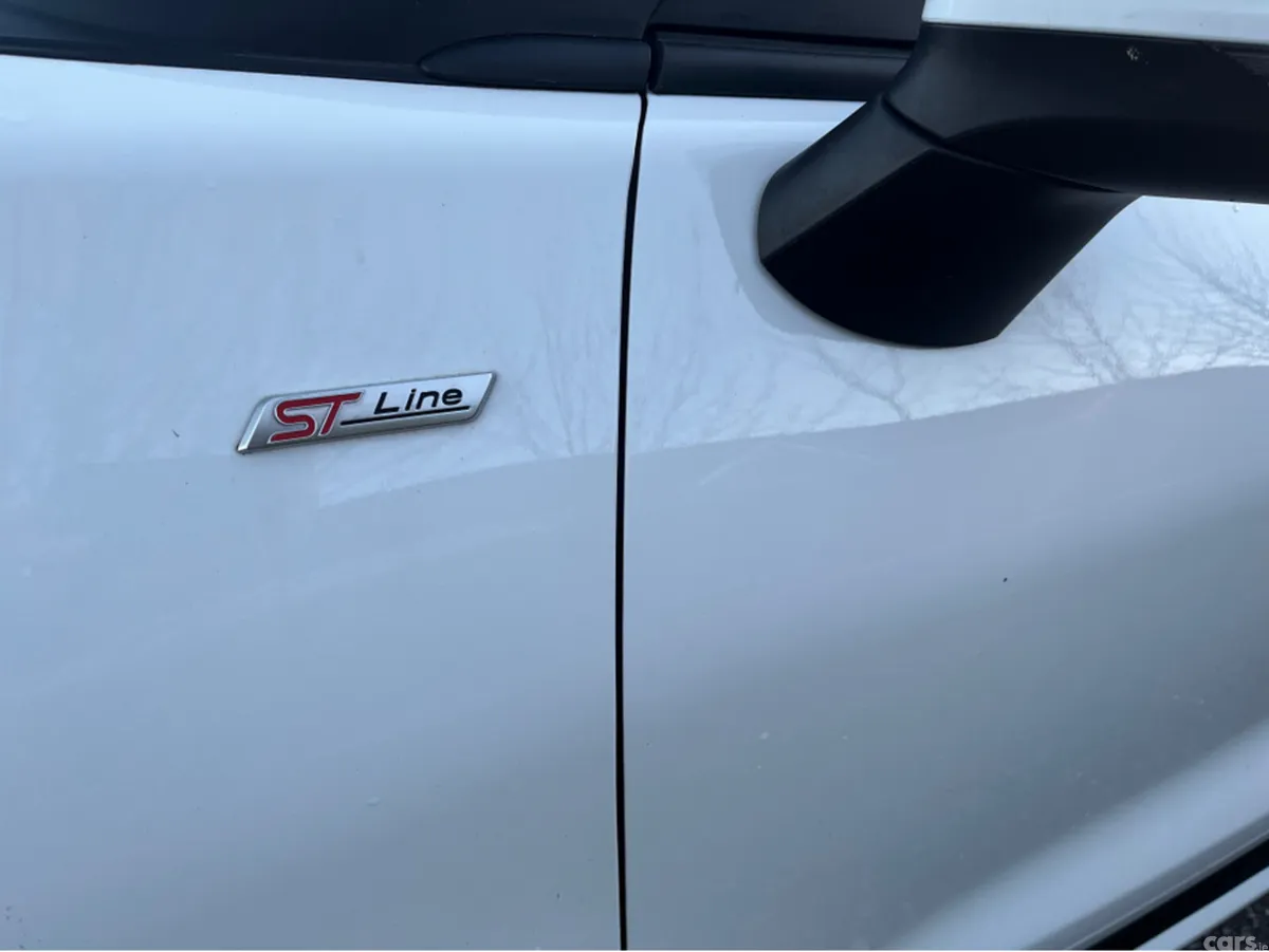 Ford Puma MPV, Petrol, 2022, White