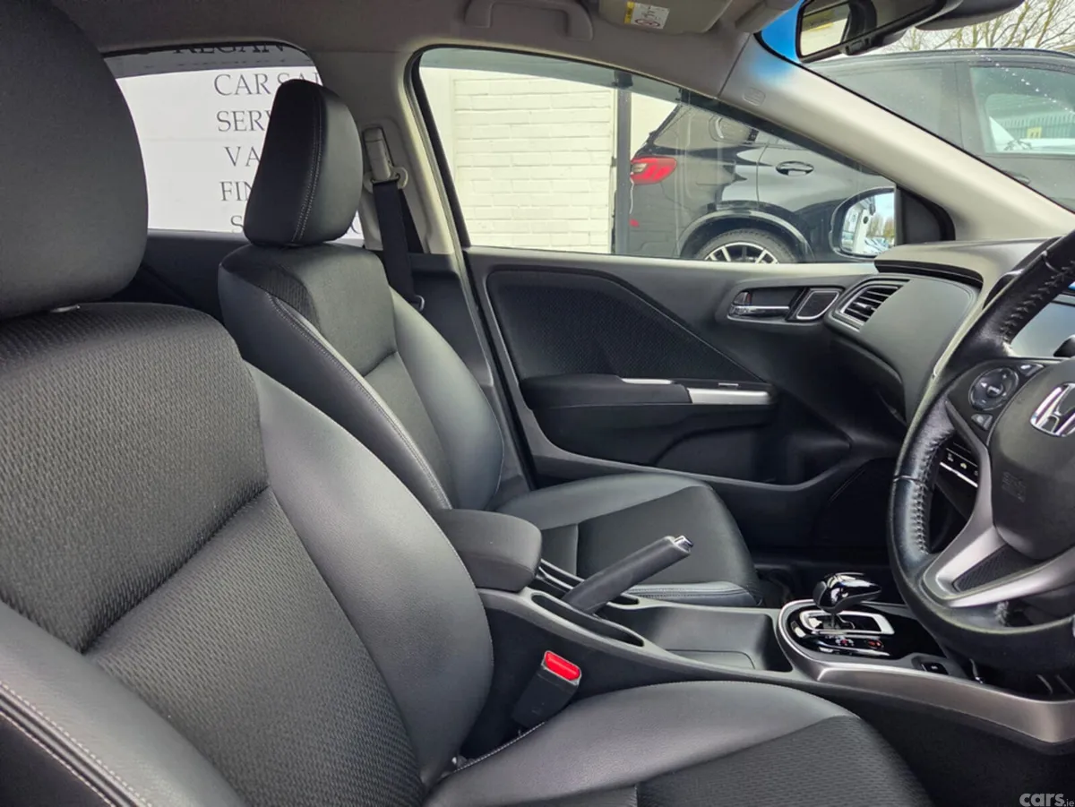 Honda Grace Saloon, Petrol Hybrid, 2018, Blue