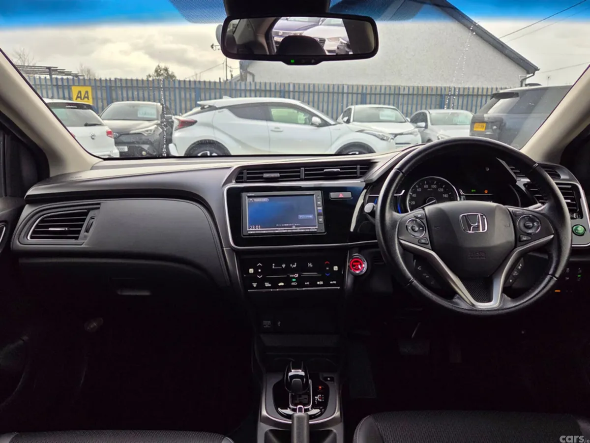 Honda Grace Saloon, Petrol Hybrid, 2018, Blue