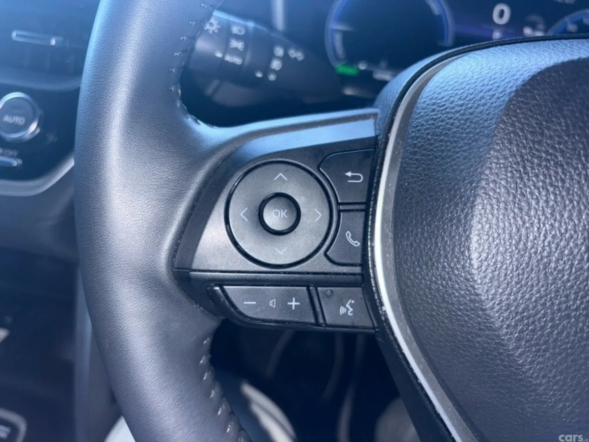 Toyota Corolla Cross Hatchback, Petrol Hybrid, 2024, Grey