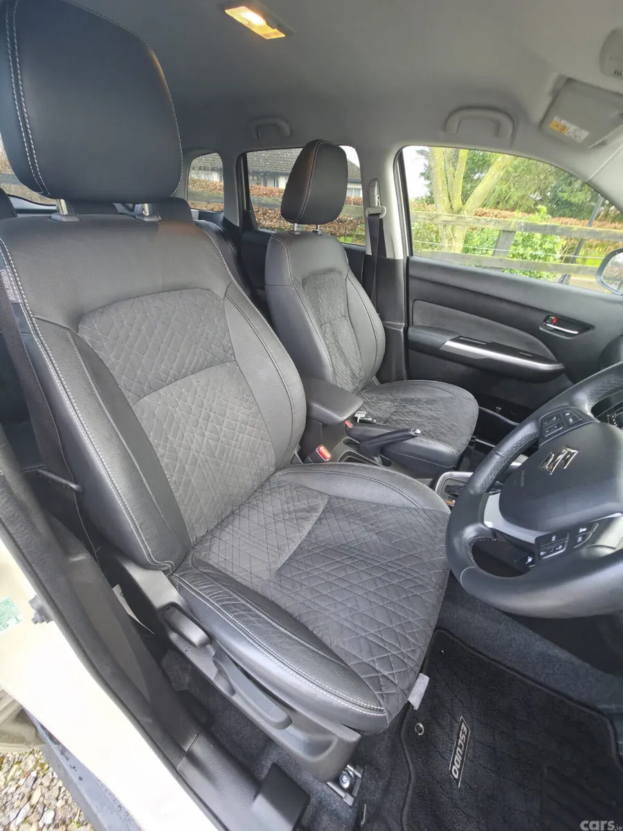 Suzuki Grand Vitara SUV, Petrol Hybrid, 2023, Beige