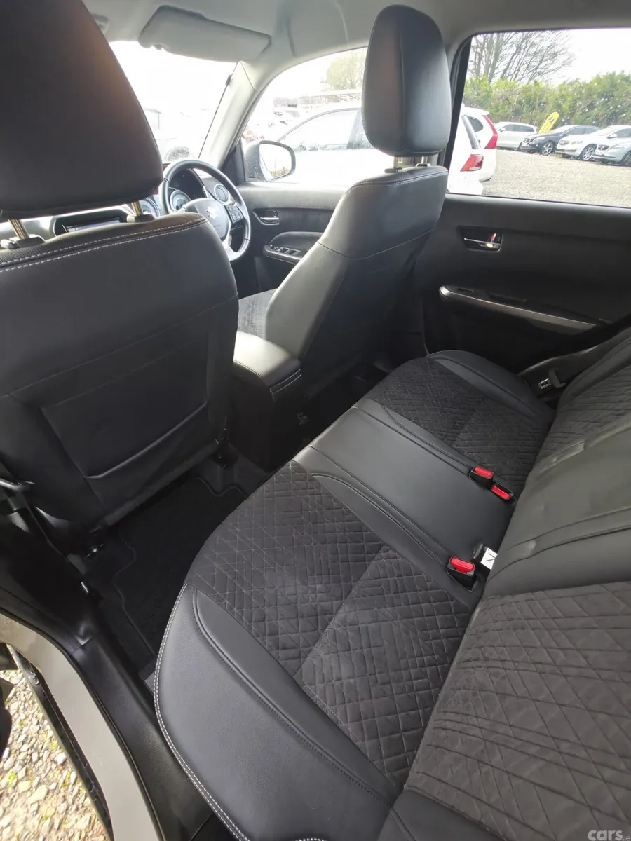 Suzuki Grand Vitara SUV, Petrol Hybrid, 2023, Beige