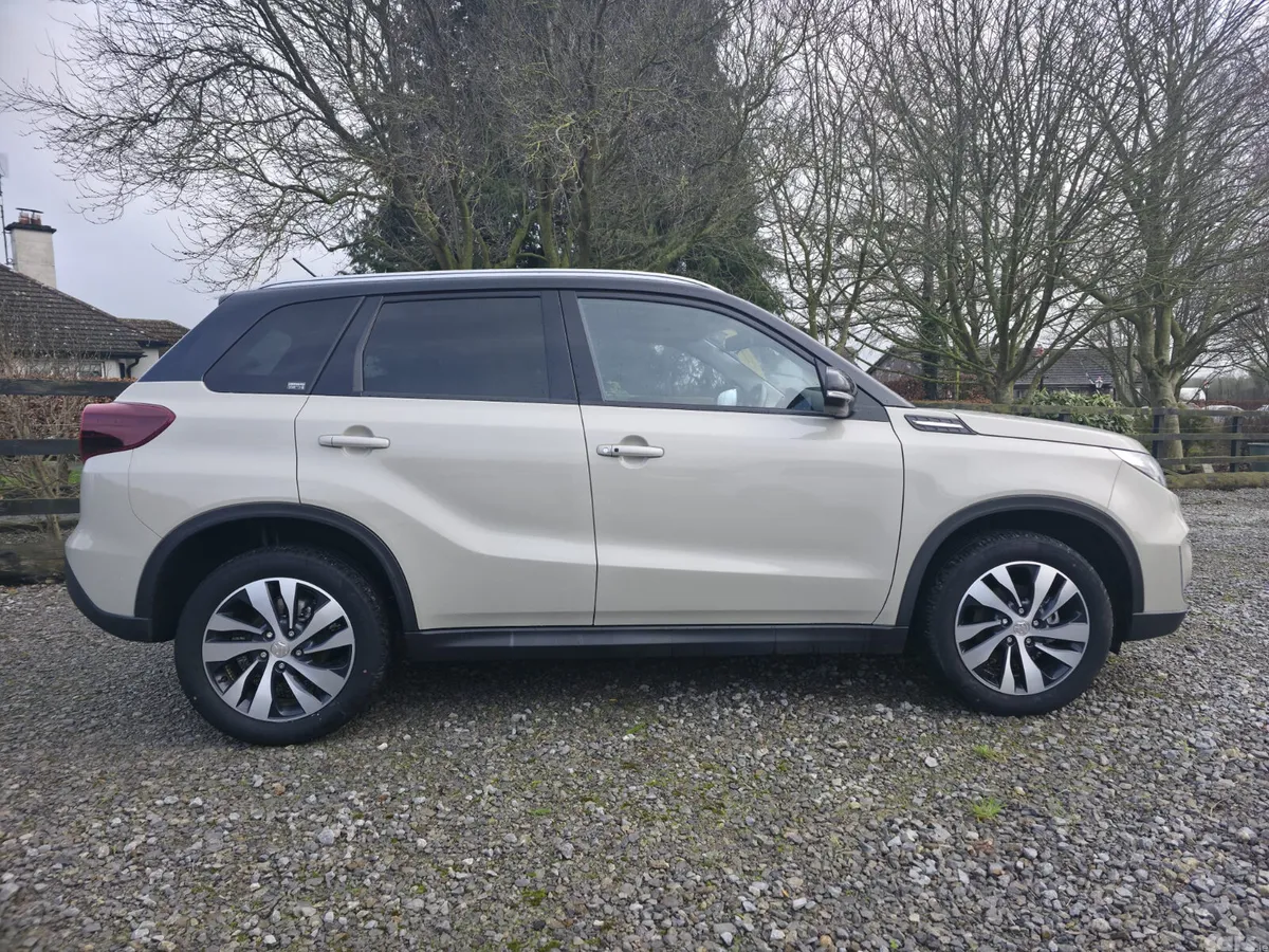 Suzuki Grand Vitara SUV, Petrol Hybrid, 2023, Beige