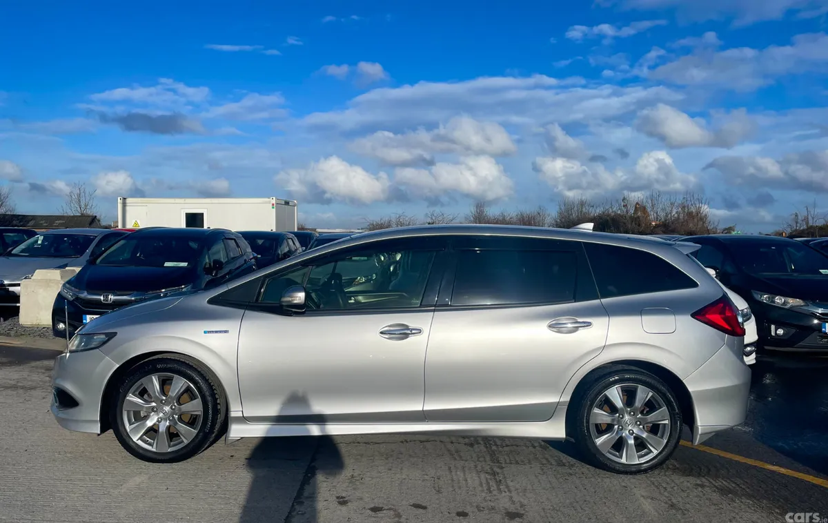 Honda Jade MPV, Petrol Hybrid, 2016, Silver