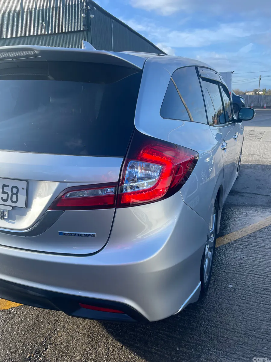 Honda Jade MPV, Petrol Hybrid, 2016, Silver