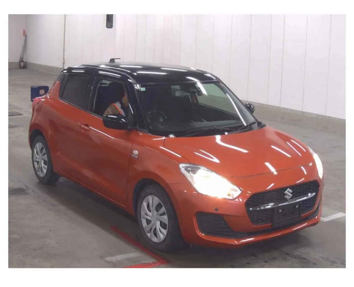 Suzuki Swift Hatchback, Petrol Hybrid, 2020, Orange