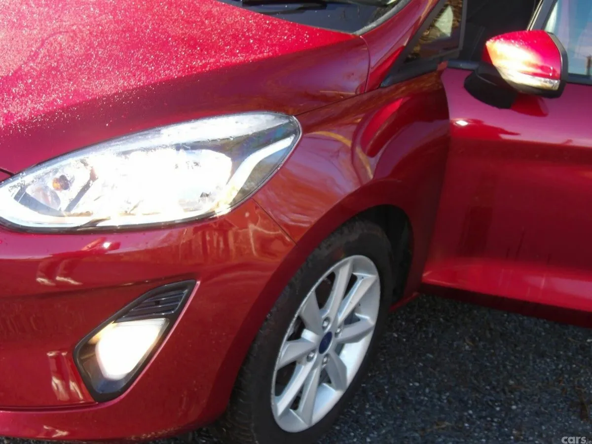 Ford Fiesta Hatchback, Petrol, 2018, Red