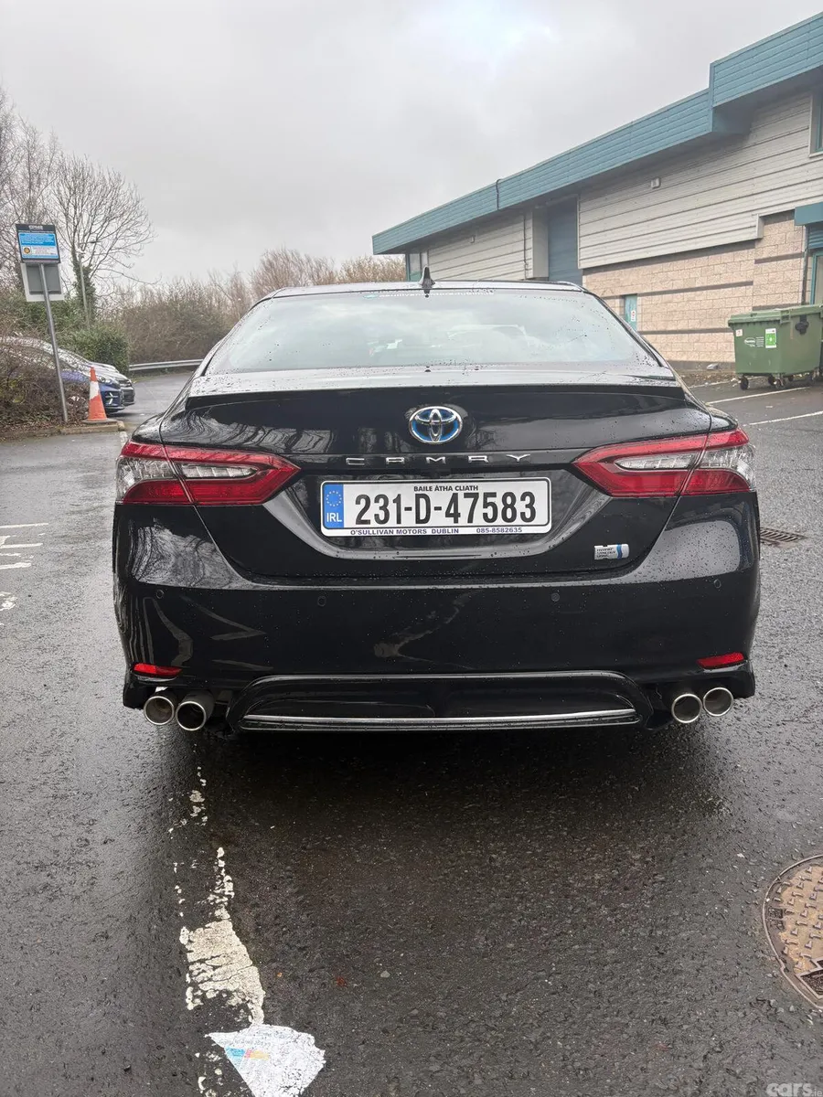 Toyota Camry Saloon, Petrol Hybrid, 2023, Black