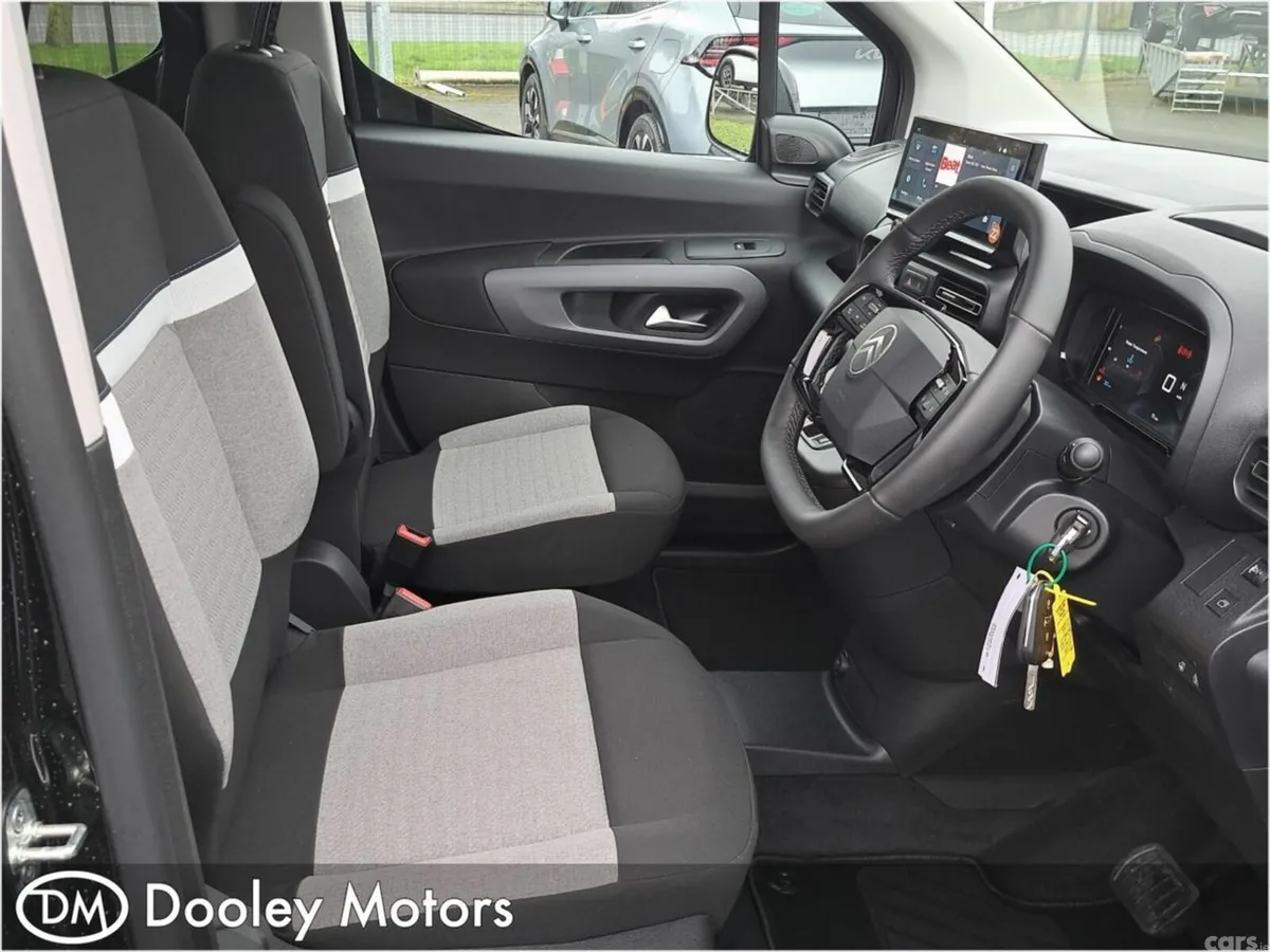Citroen Berlingo Multispace MPV, Diesel, 2027, Black