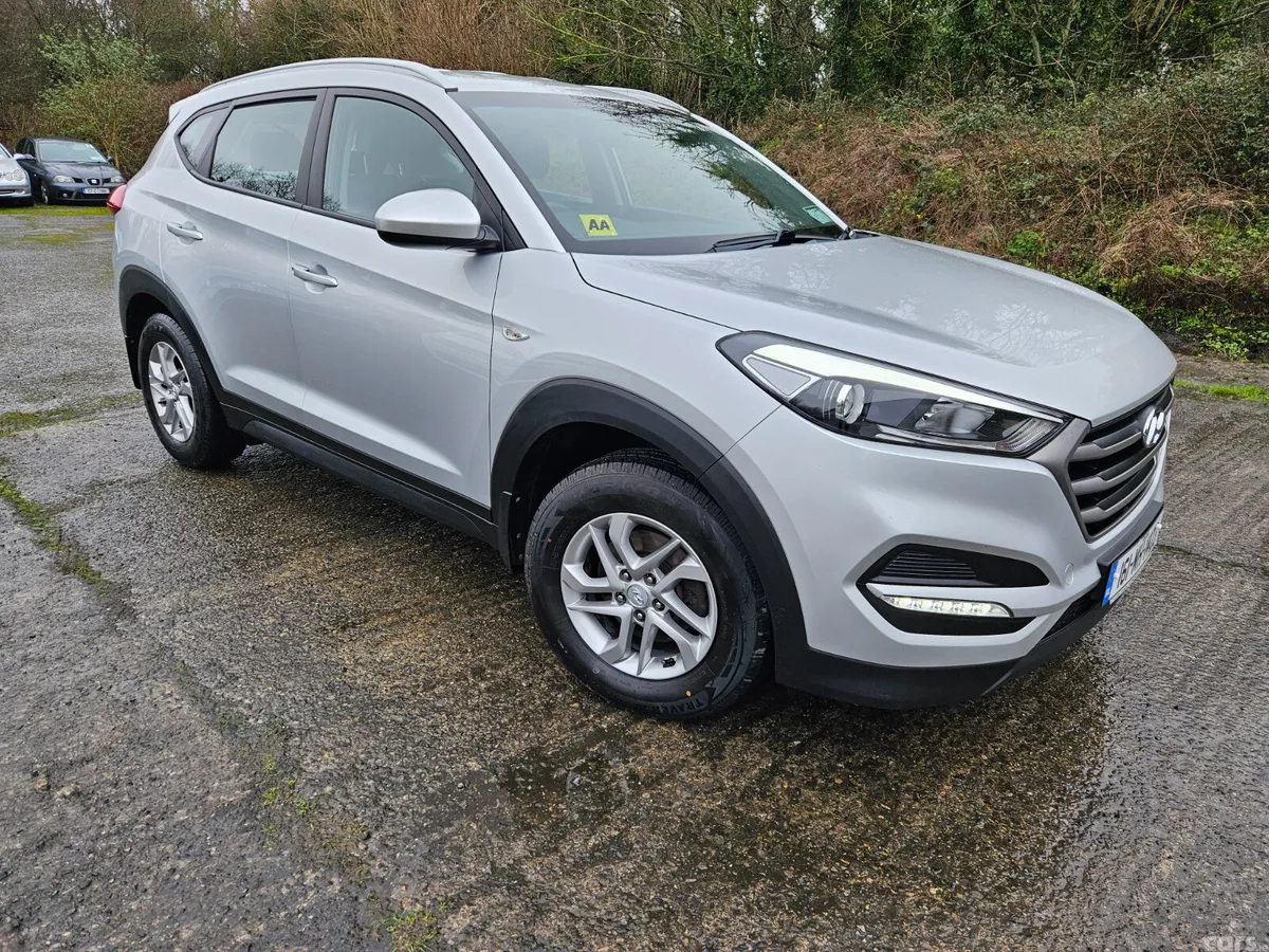 Hyundai Tucson SUV, Diesel, 2016, Silver
