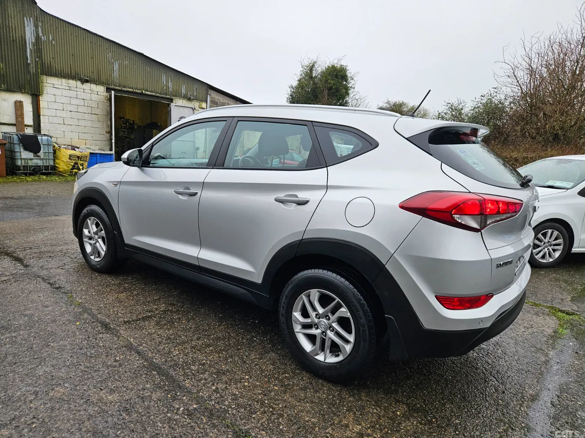 Hyundai Tucson SUV, Diesel, 2016, Silver
