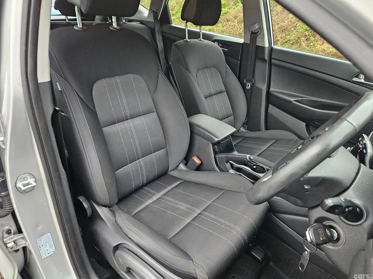 Hyundai Tucson SUV, Diesel, 2016, Silver