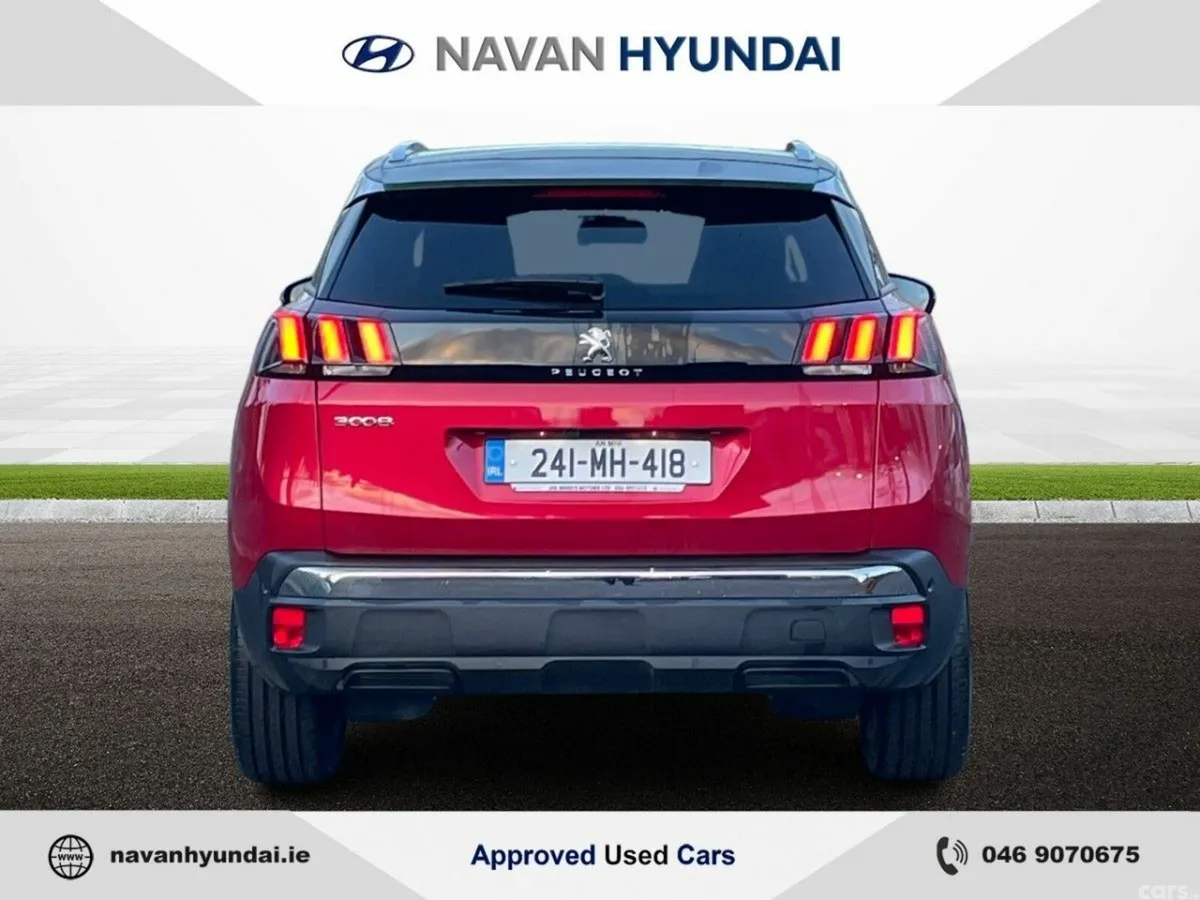 Peugeot 3008 MPV, Petrol Hybrid, 2024, Red