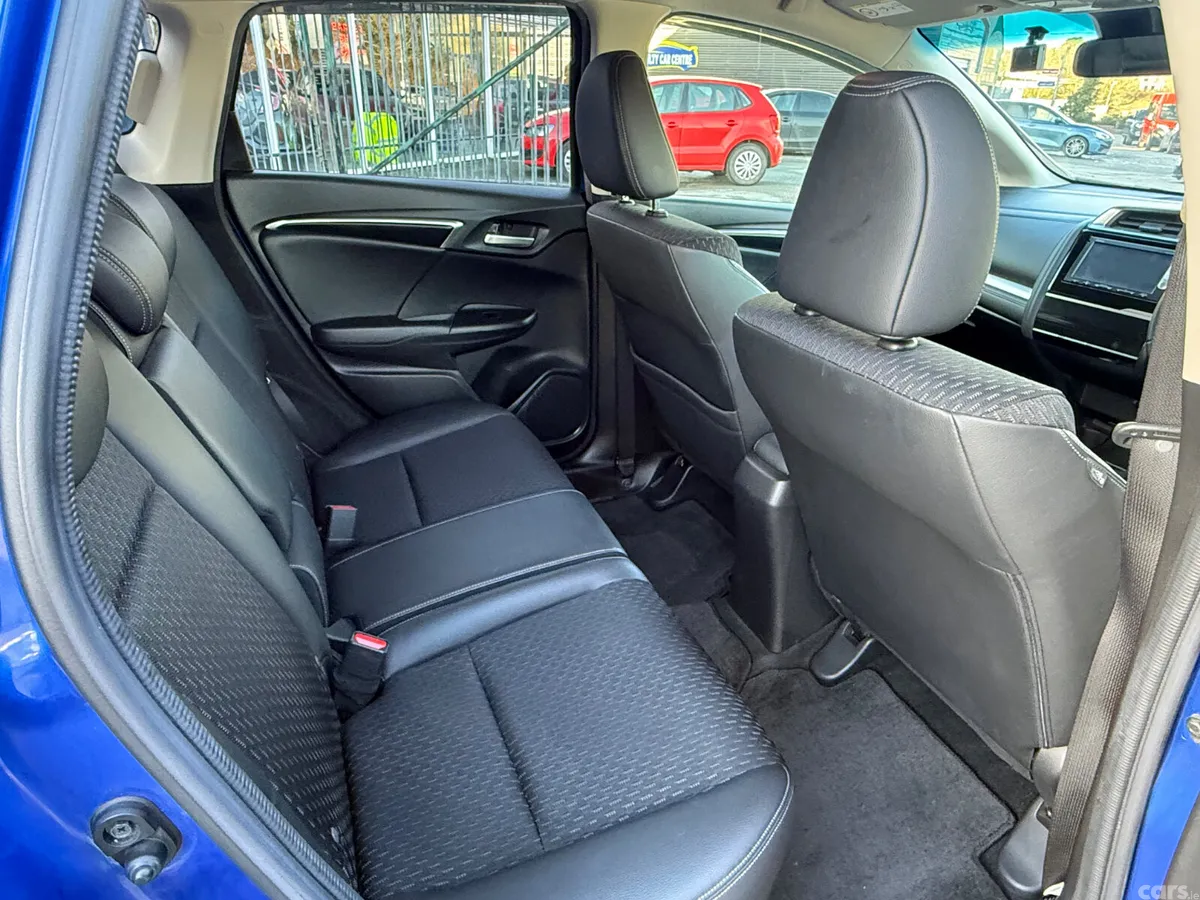Honda Fit Hatchback, Petrol Hybrid, 2015, Blue