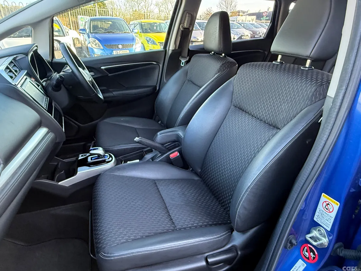 Honda Fit Hatchback, Petrol Hybrid, 2015, Blue