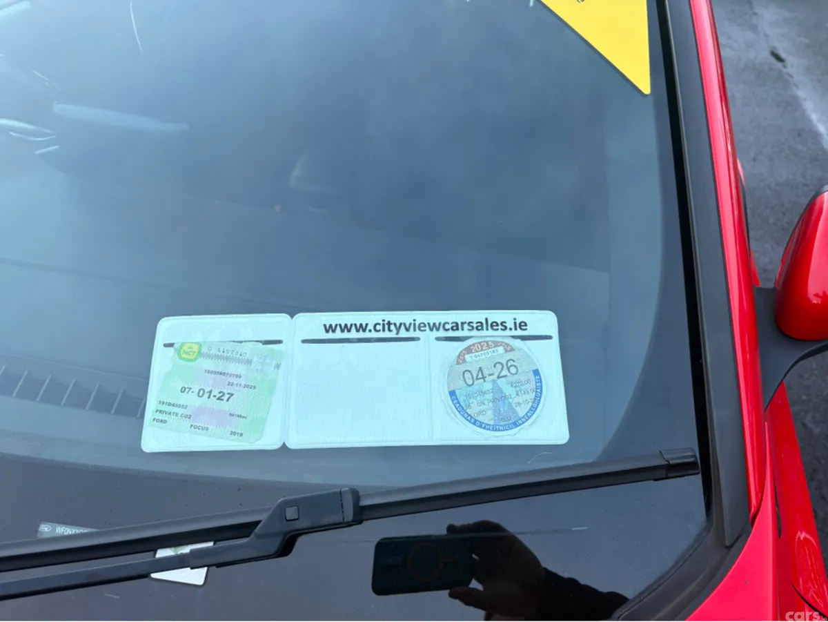 Ford Focus Hatchback, Petrol, 2019, Red