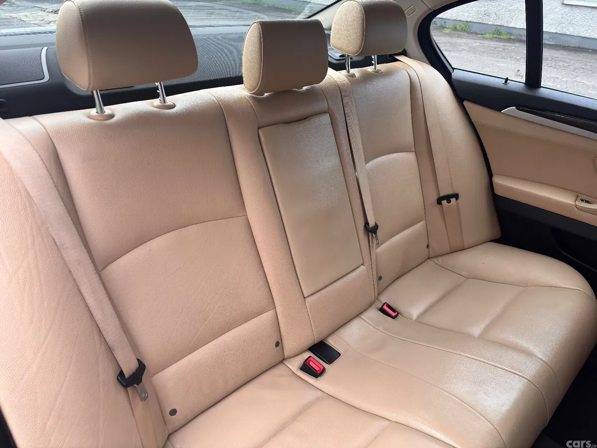 BMW 5-Series Saloon, Diesel, 2016, Blue
