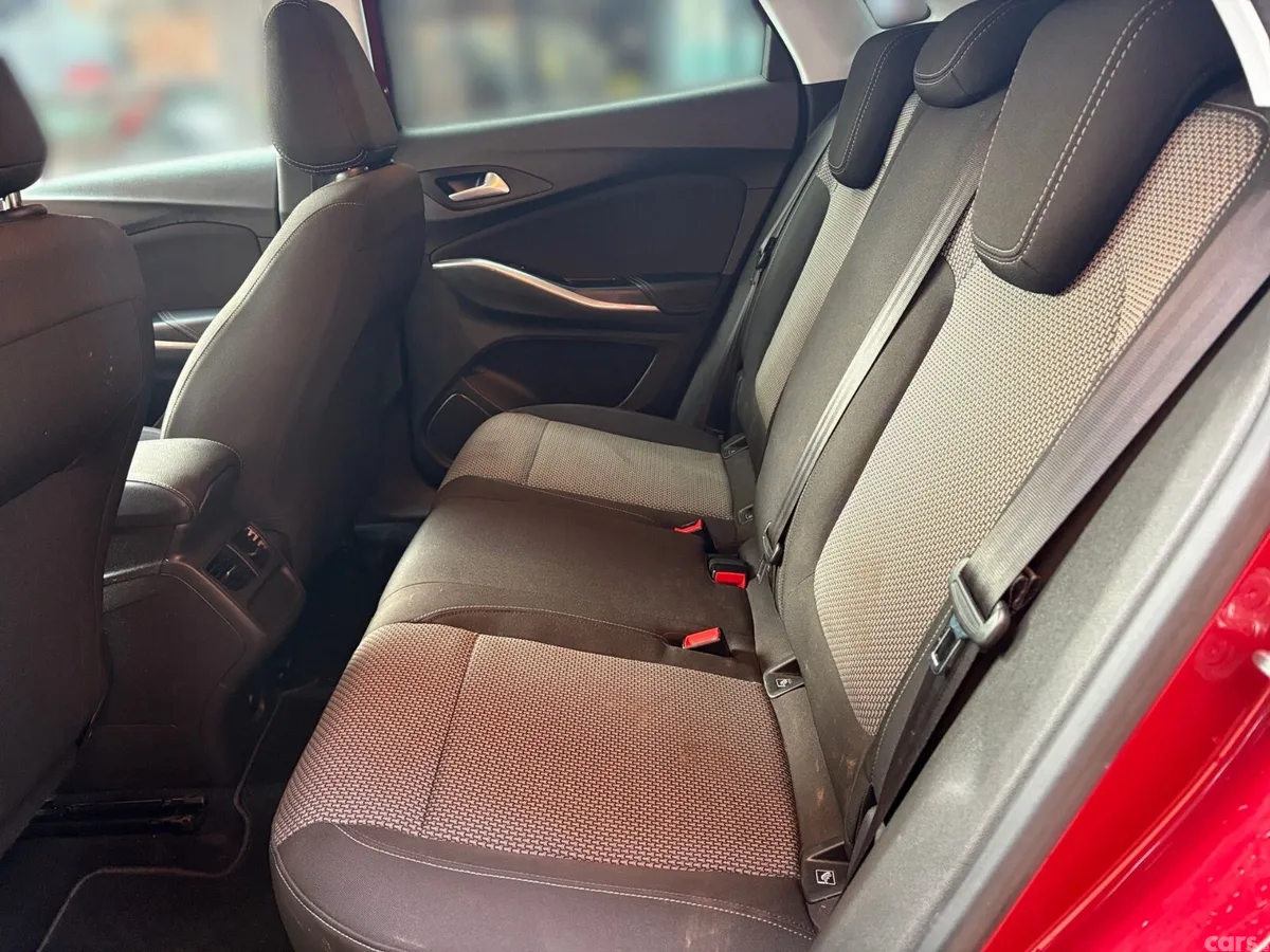 Vauxhall Grandland X Hatchback, Petrol, 2020, Red