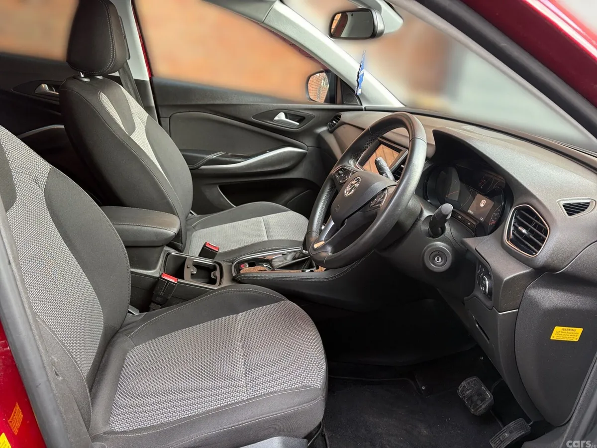 Vauxhall Grandland X Hatchback, Petrol, 2020, Red