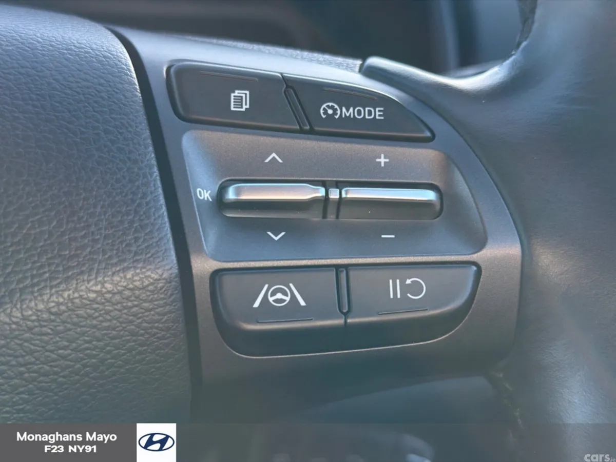 Hyundai KONA MPV, Petrol, 2023, Red