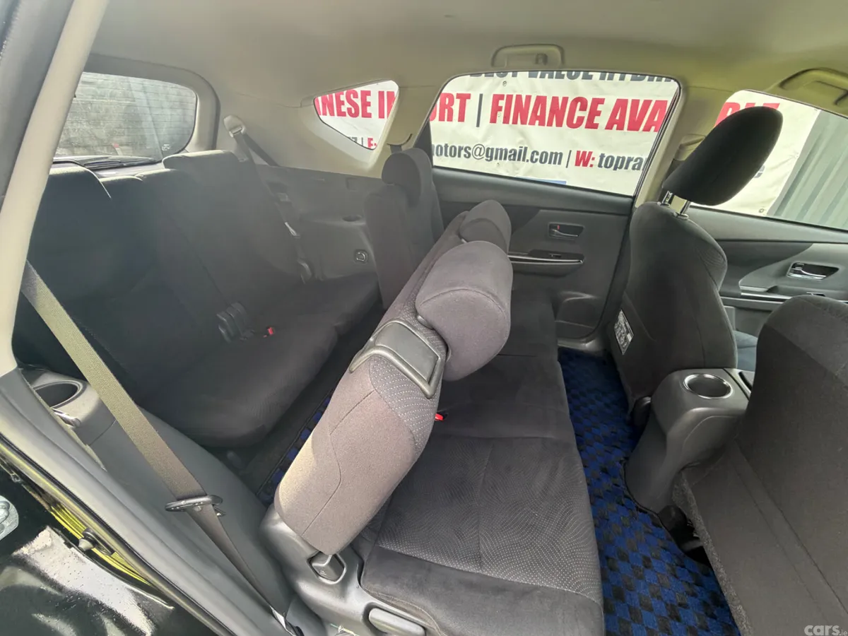Toyota Prius Hatchback, Petrol Hybrid, 2015, Black