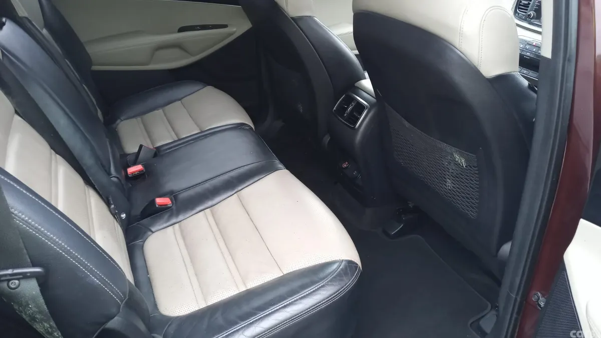 Kia Sorento SUV, Diesel, 2017, Red